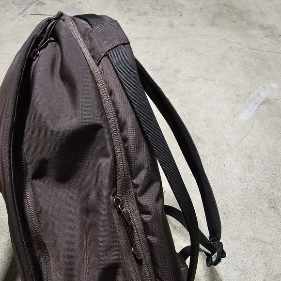 Arc'teryx Blade 20 Maroon Backpack - Picture 7 of 10